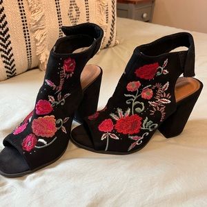 Floral heels